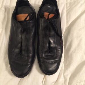 Louis Vuitton Black Leather Men's Sneakers UK 6 US 7 on the chart